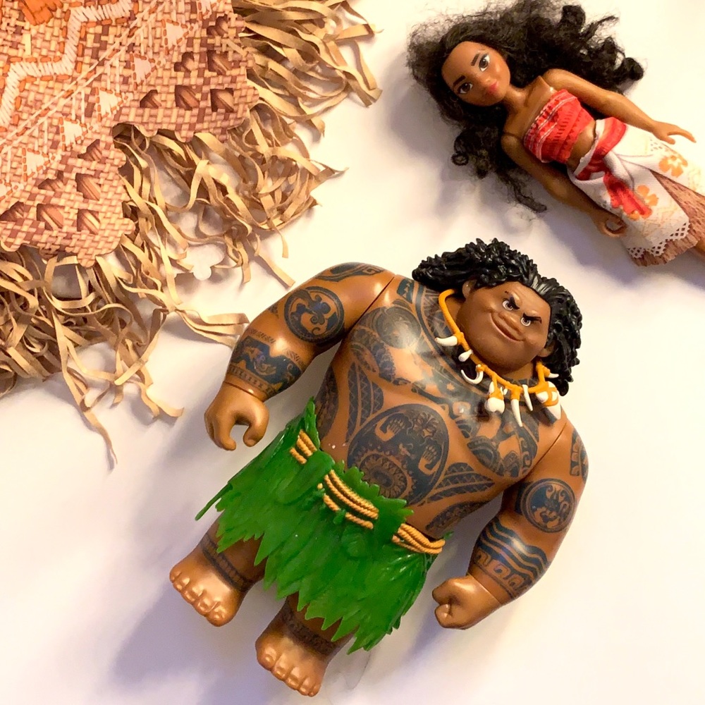 maui ‘swing n sounds’ figure